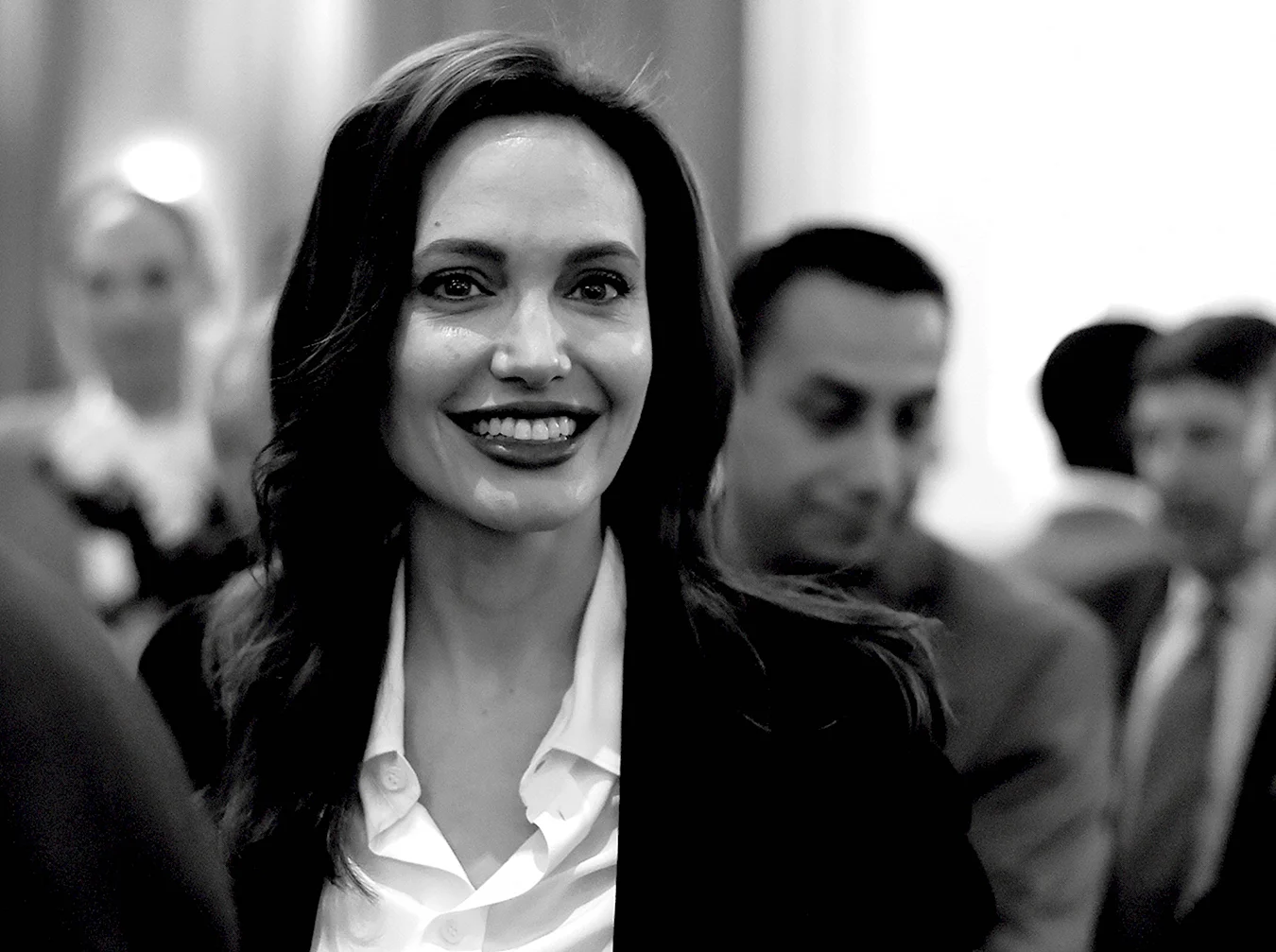 Анджелина Джоли фото с интервью