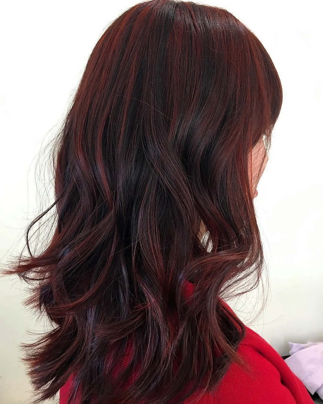 Бургунди Браун цвет волос