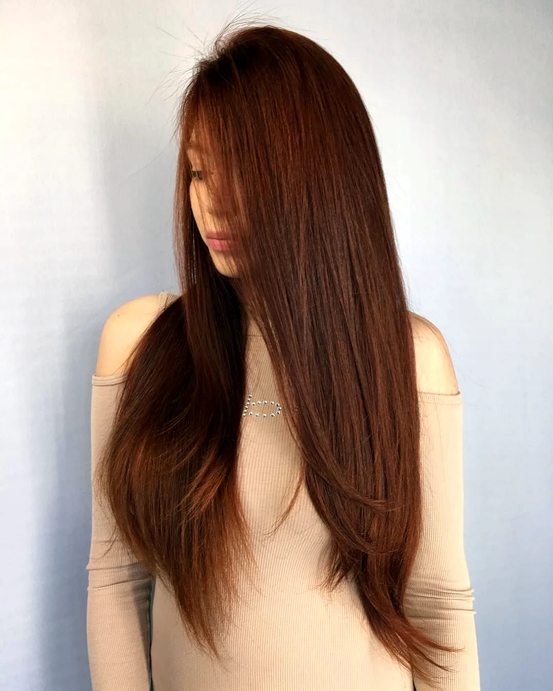 Длинные волосы шоколадного цвета