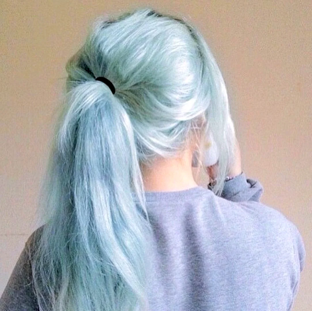 Дымчато голубой цвет волос