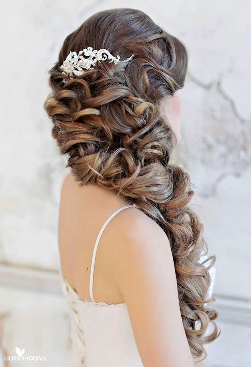 Греческая прическа на длинные волосы на свадьбу