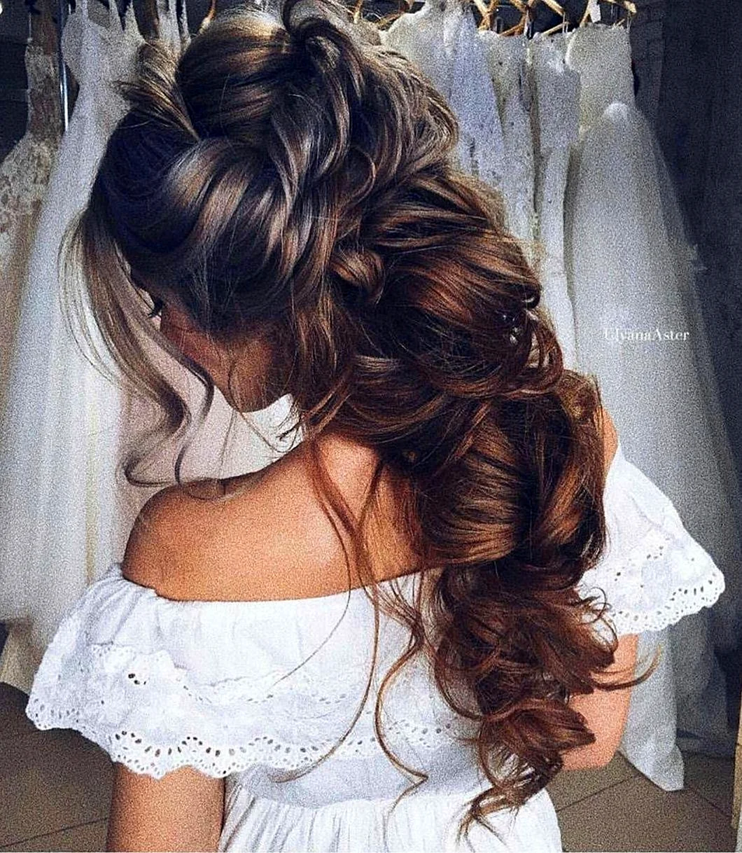 Греческая Свадебная прическа на длинные волосы брюнетка
