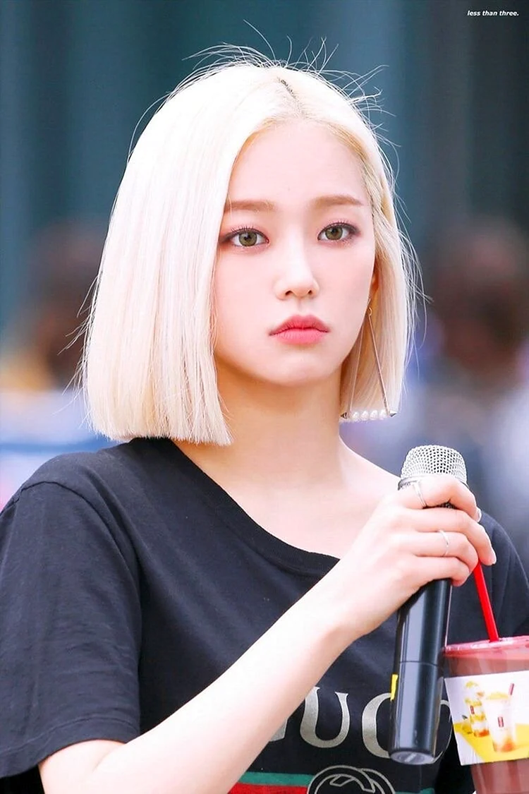 Jang Yeeun CLC блондинка