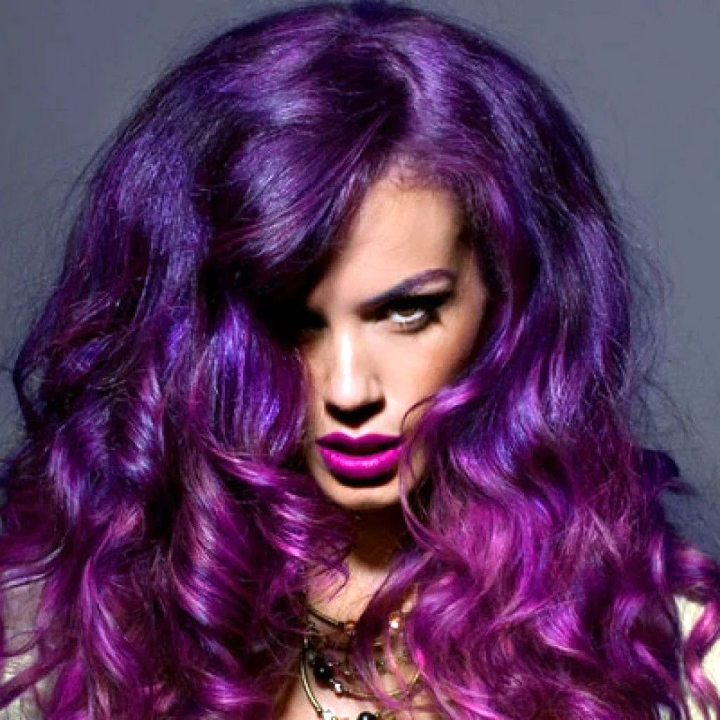 Катя Клэп фиолетовые волосы