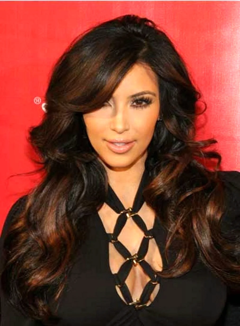 Ким Кардашян с карамельными волосами