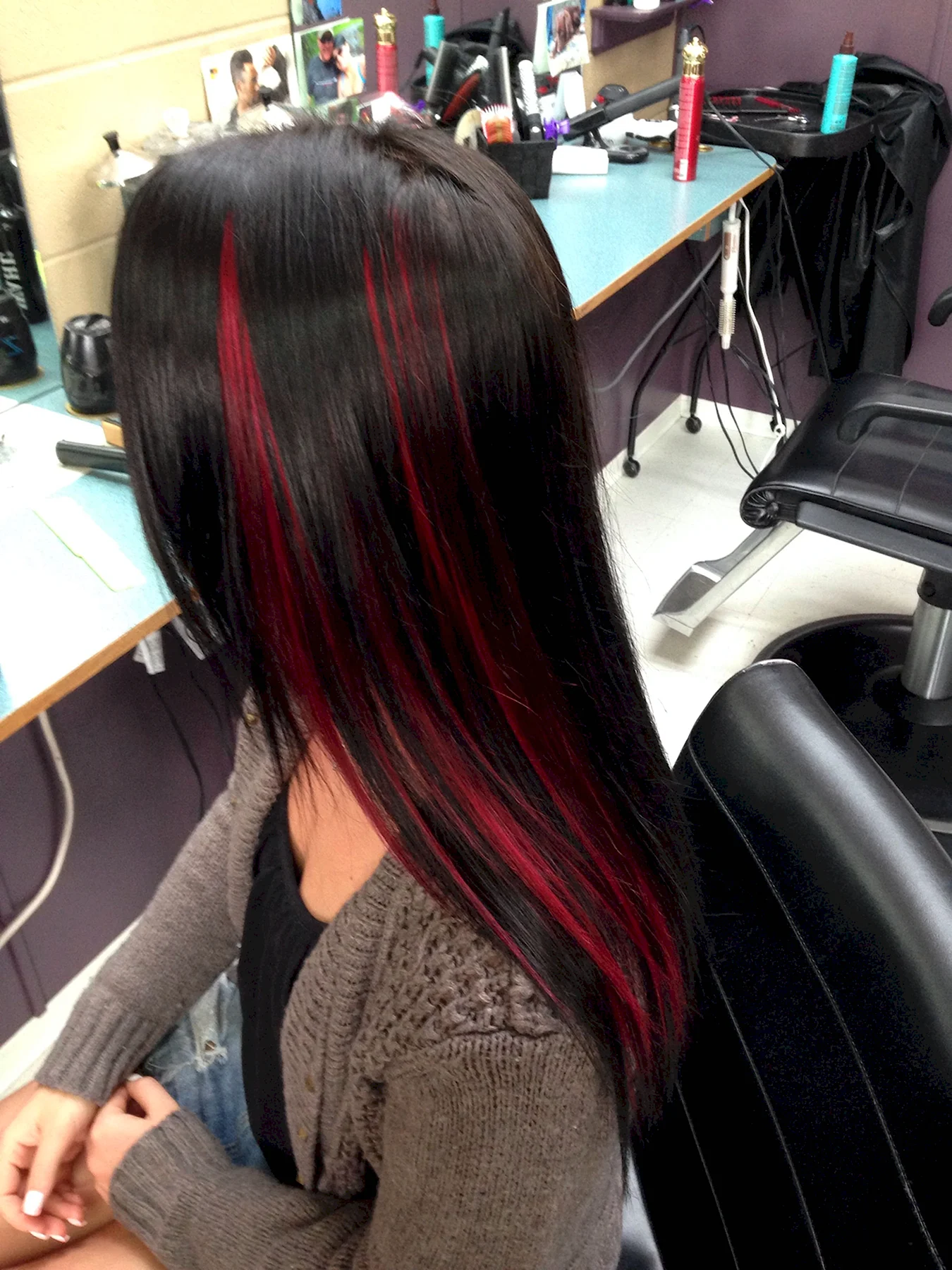 Красное мелирование на темные волосы