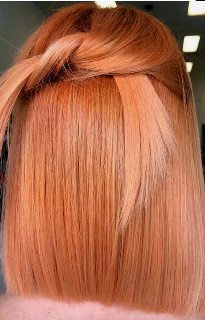 Натуральный персиковый цвет волос