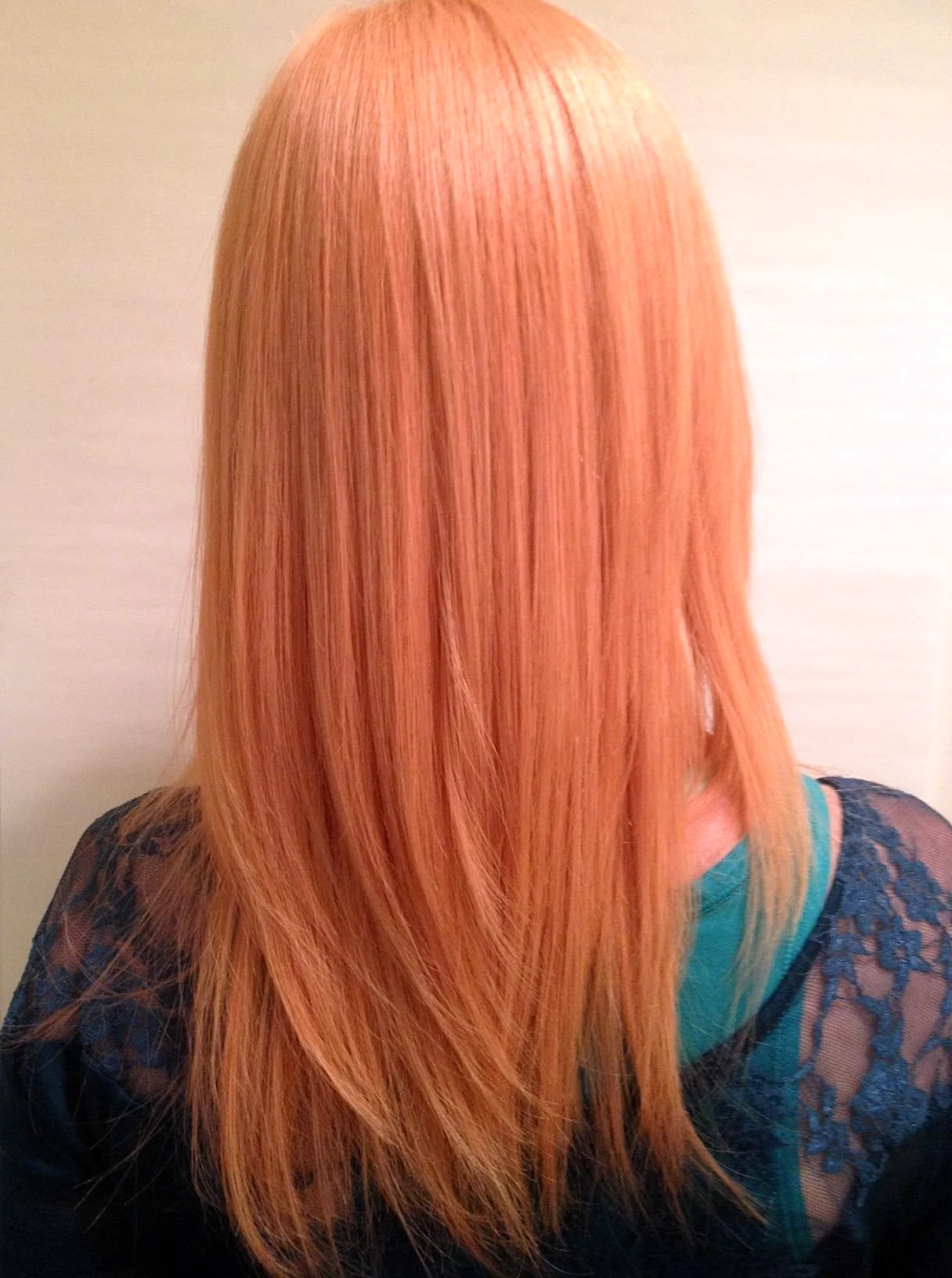 Персиковый цвет волос краска Эстель