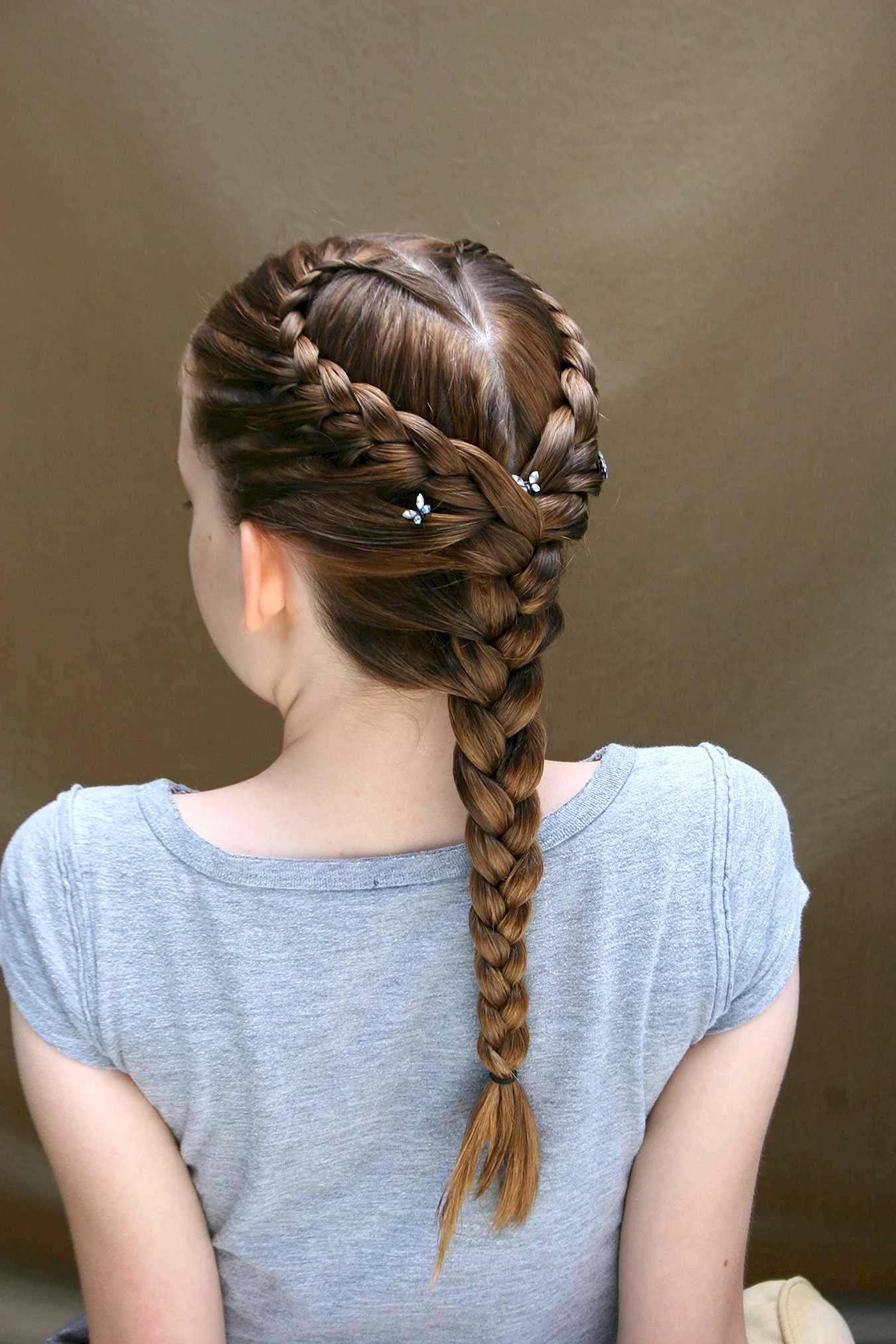 Плетеные косы на длинные волосы для девочек