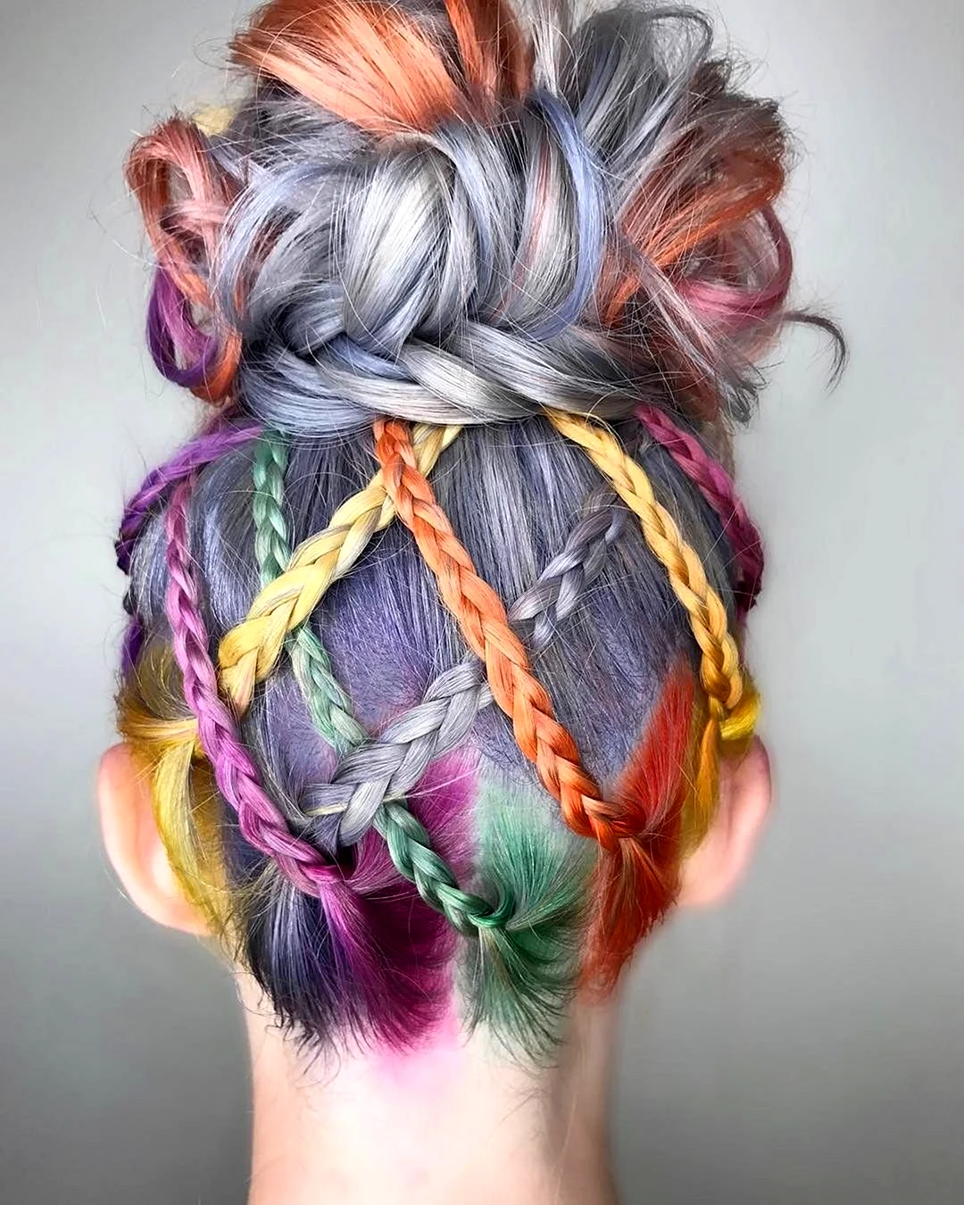 Разноцветные косички