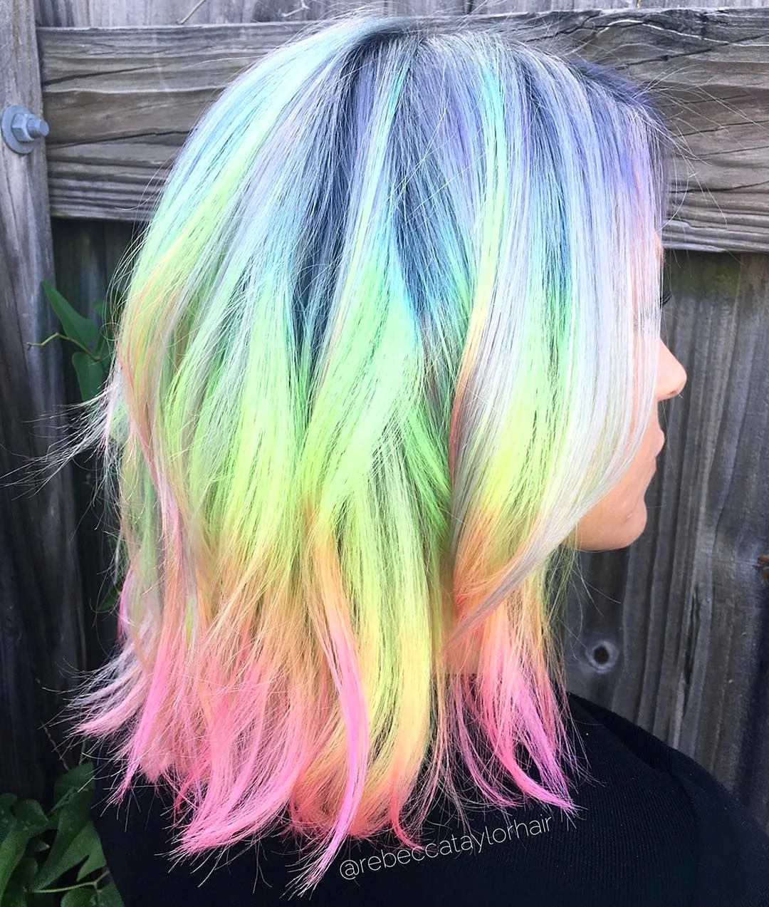 Разноцветные пастельные волосы