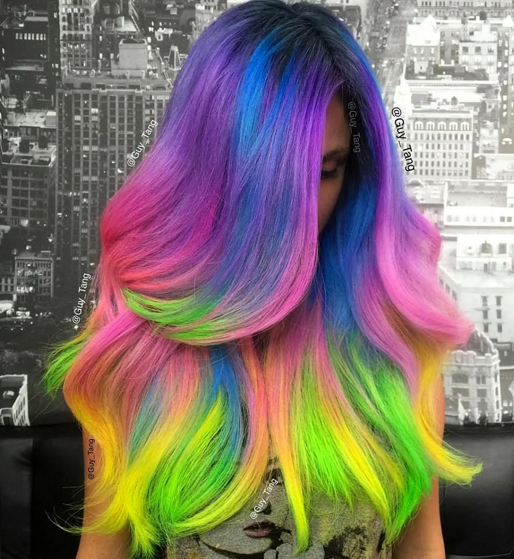 Разноцветные волосы у девочек