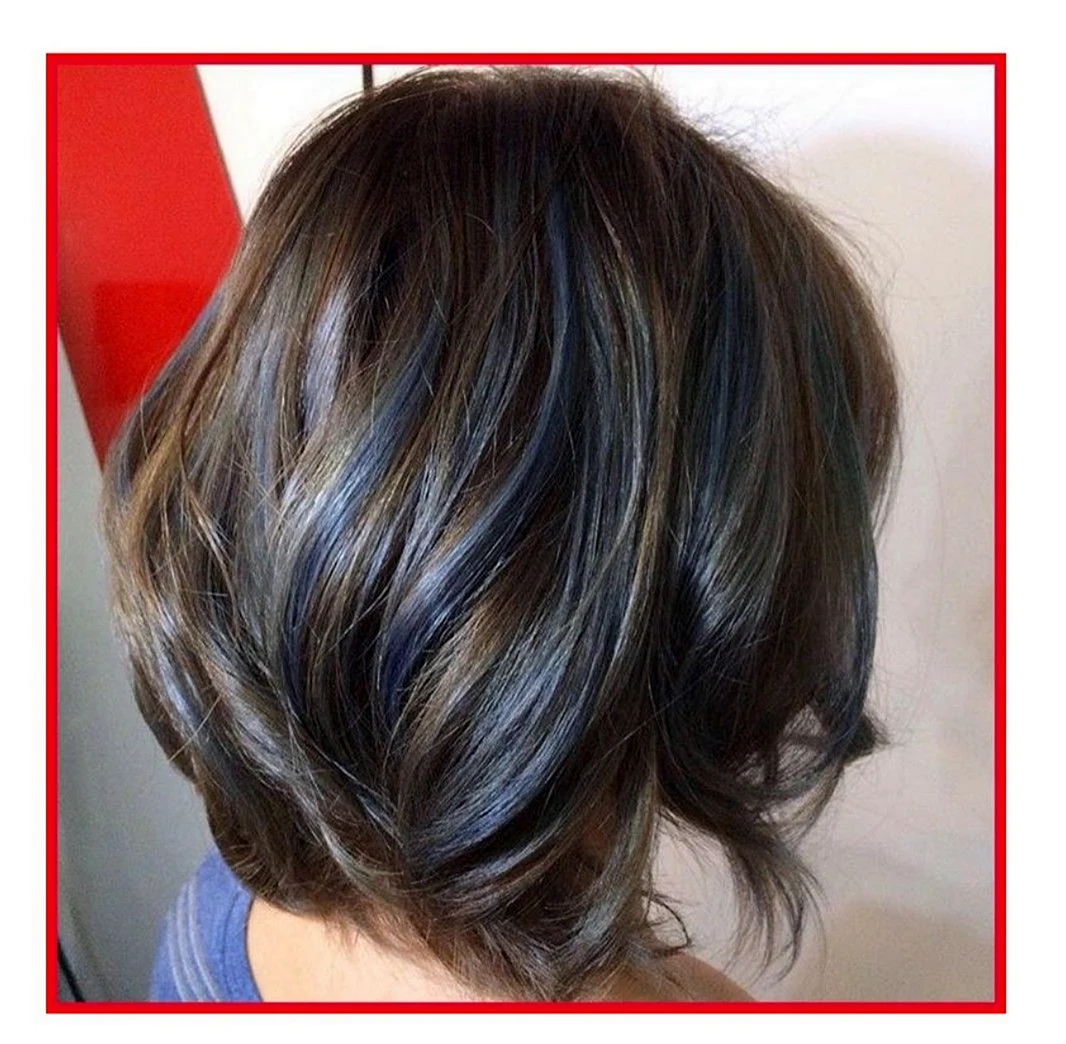 Синее мелирование на темные волосы каре