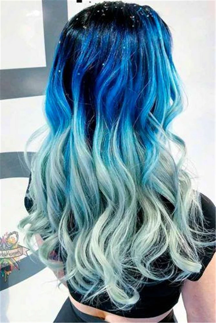 Синие волосы с мелированием