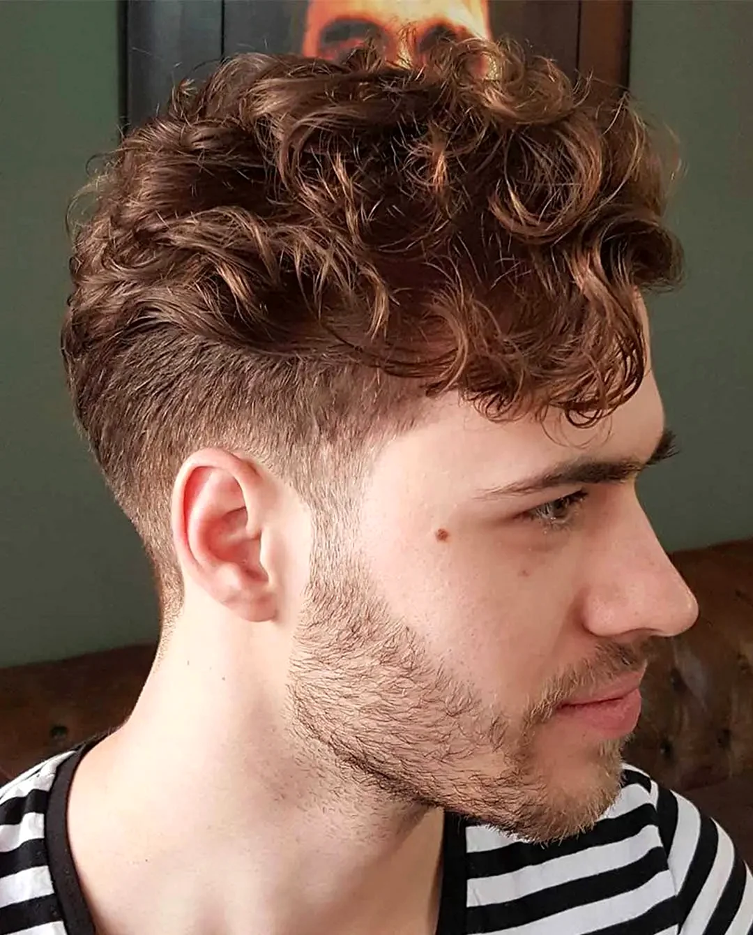 Стрижка на кучерявые волосы мужская горшок