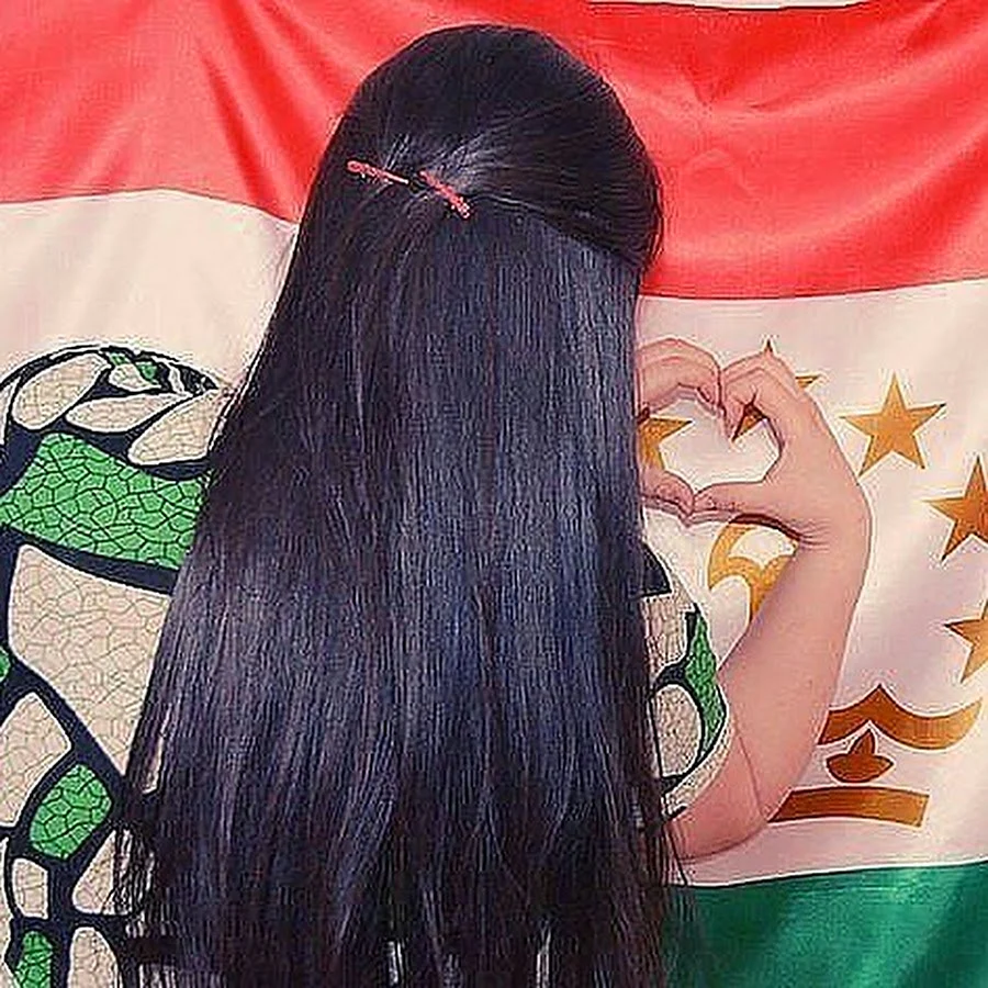 Таджикские девушки с длинными волосами