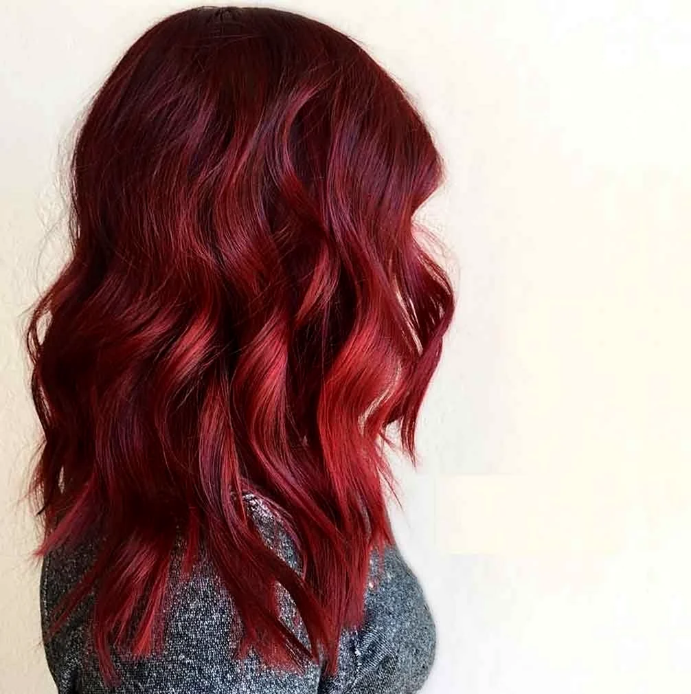 Темно рубиновый цвет волос