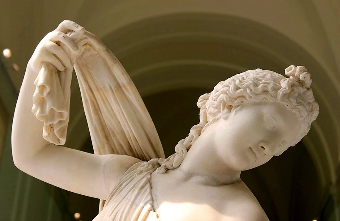 Афродита Каллипига скульптура