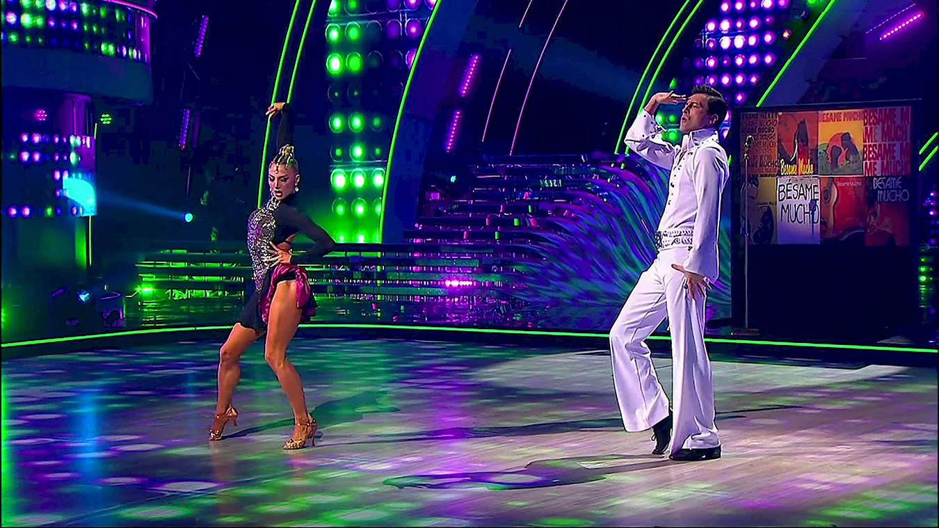 Андрей Чернышов танцы со звездами 2020