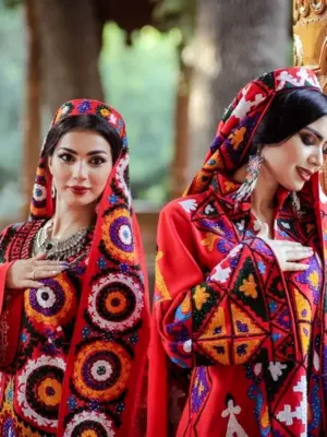 Чакан девушки Таджикистана