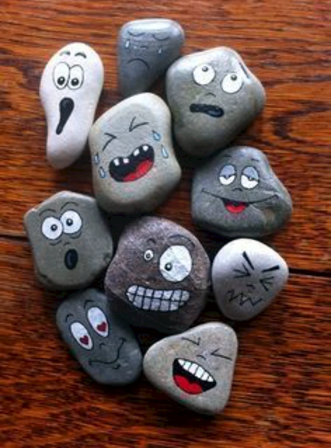 Человечки из камней
