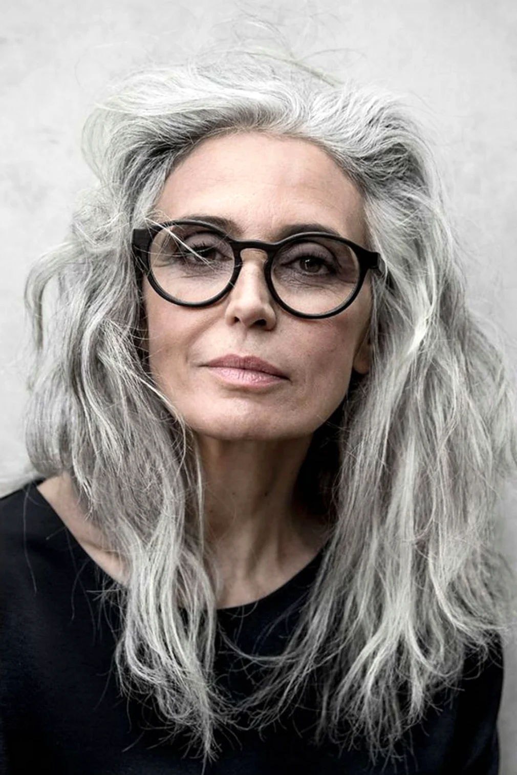 Дафна Хикс Grey hair