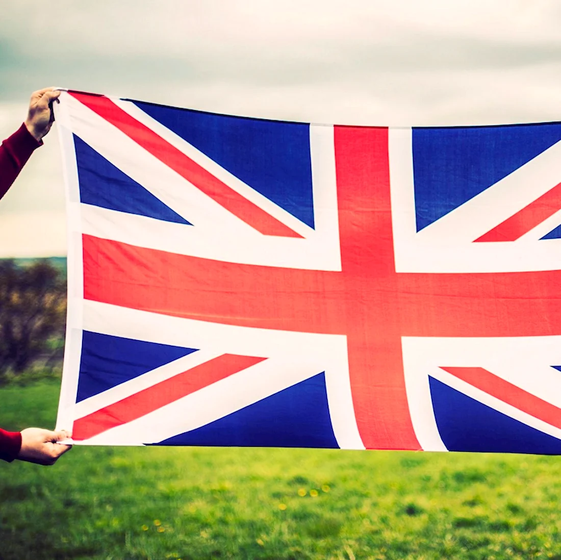Дети на фоне британского флага картинки