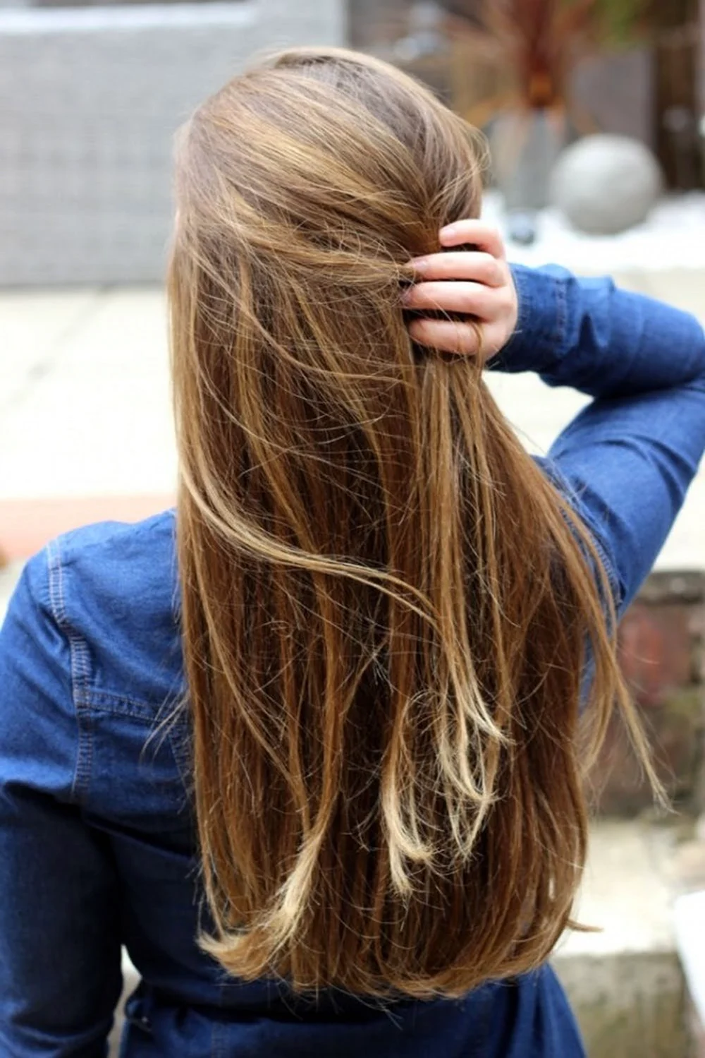 Длинные русые волосы