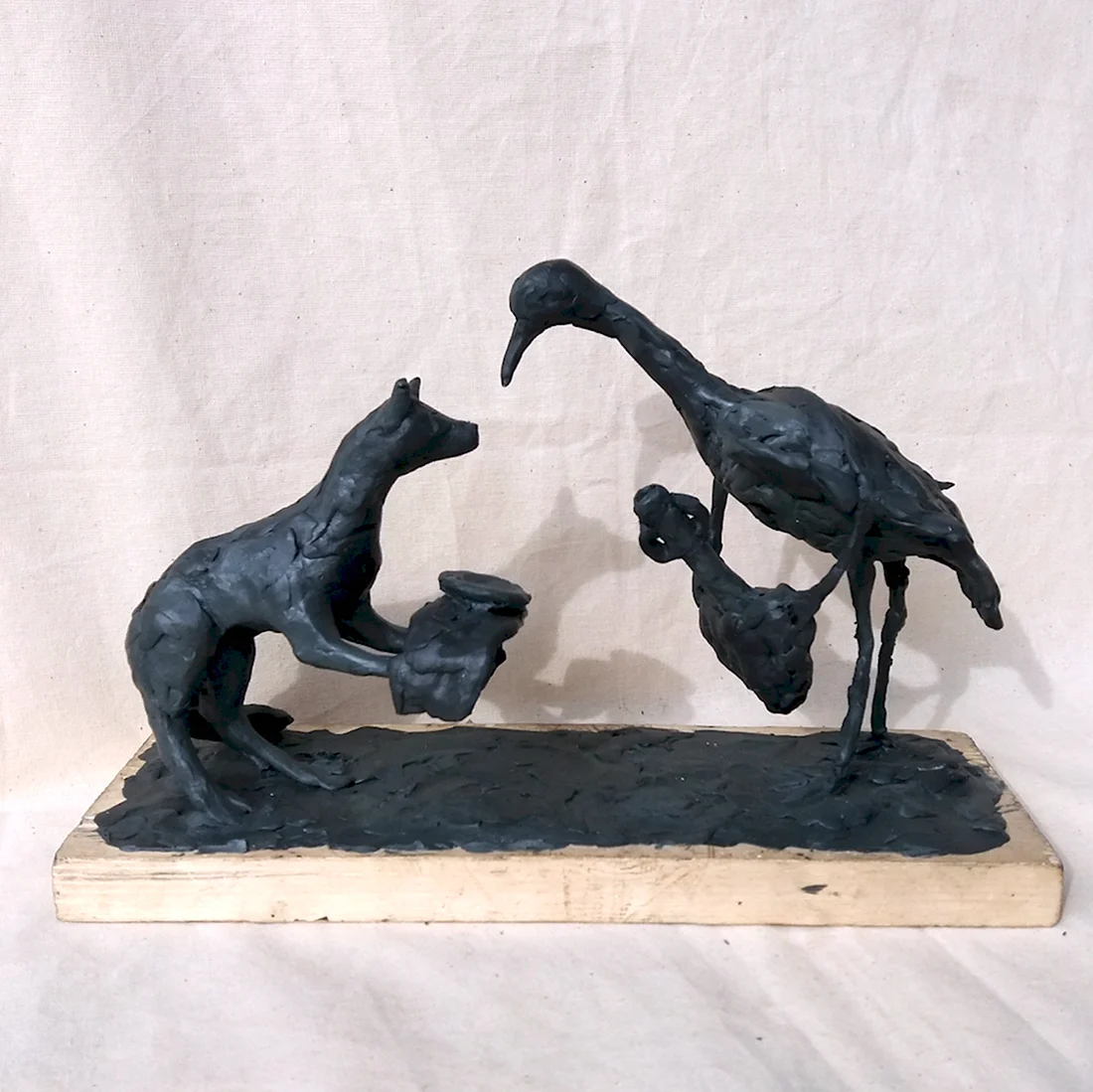 Двухфигурная скульптура животных