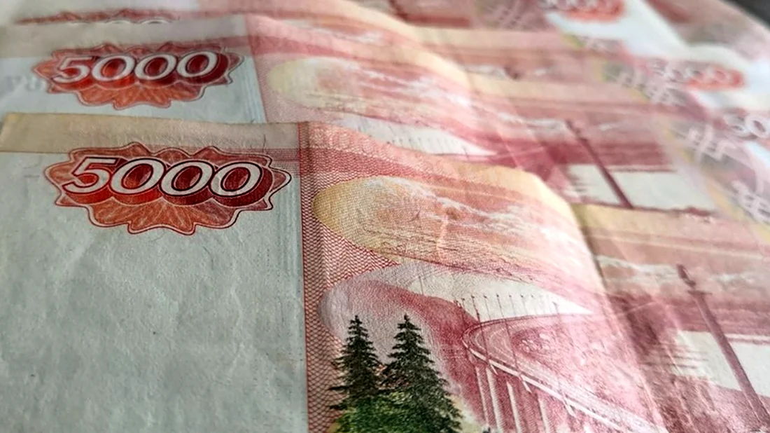 Фальшивые купюры 5000 рублей