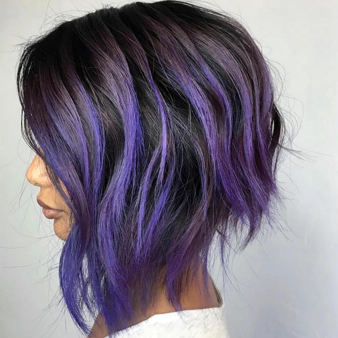 Фиолетовое мелирование на короткие волосы