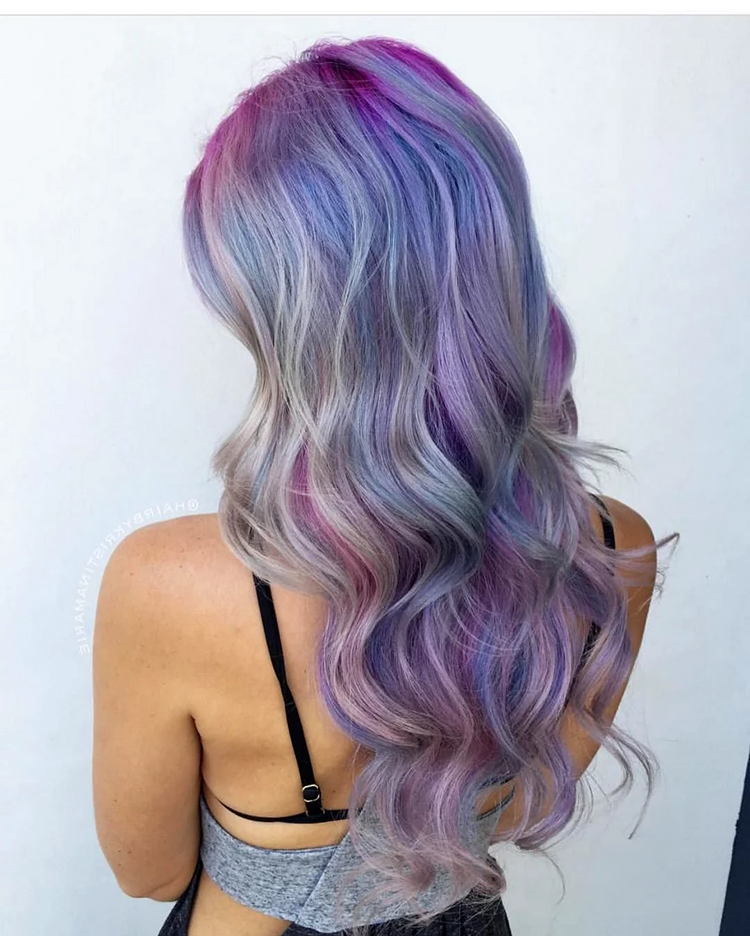 Фиолетовое мелирование на русые волосы