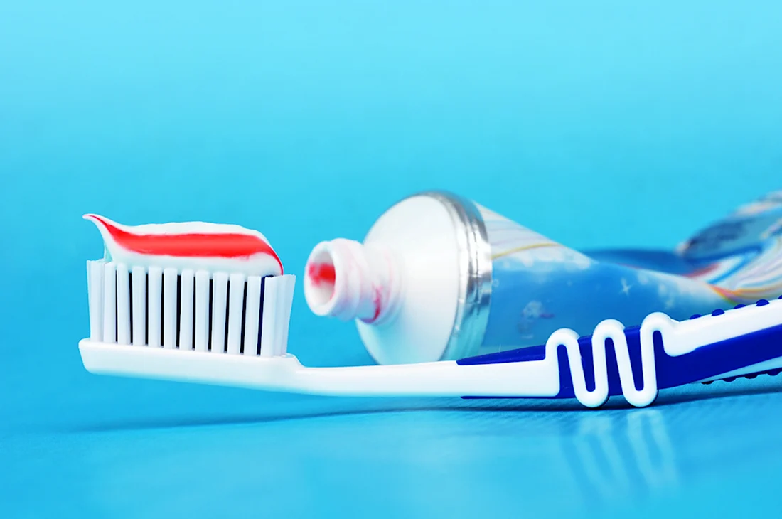 Фон для рекламы зубной пасты