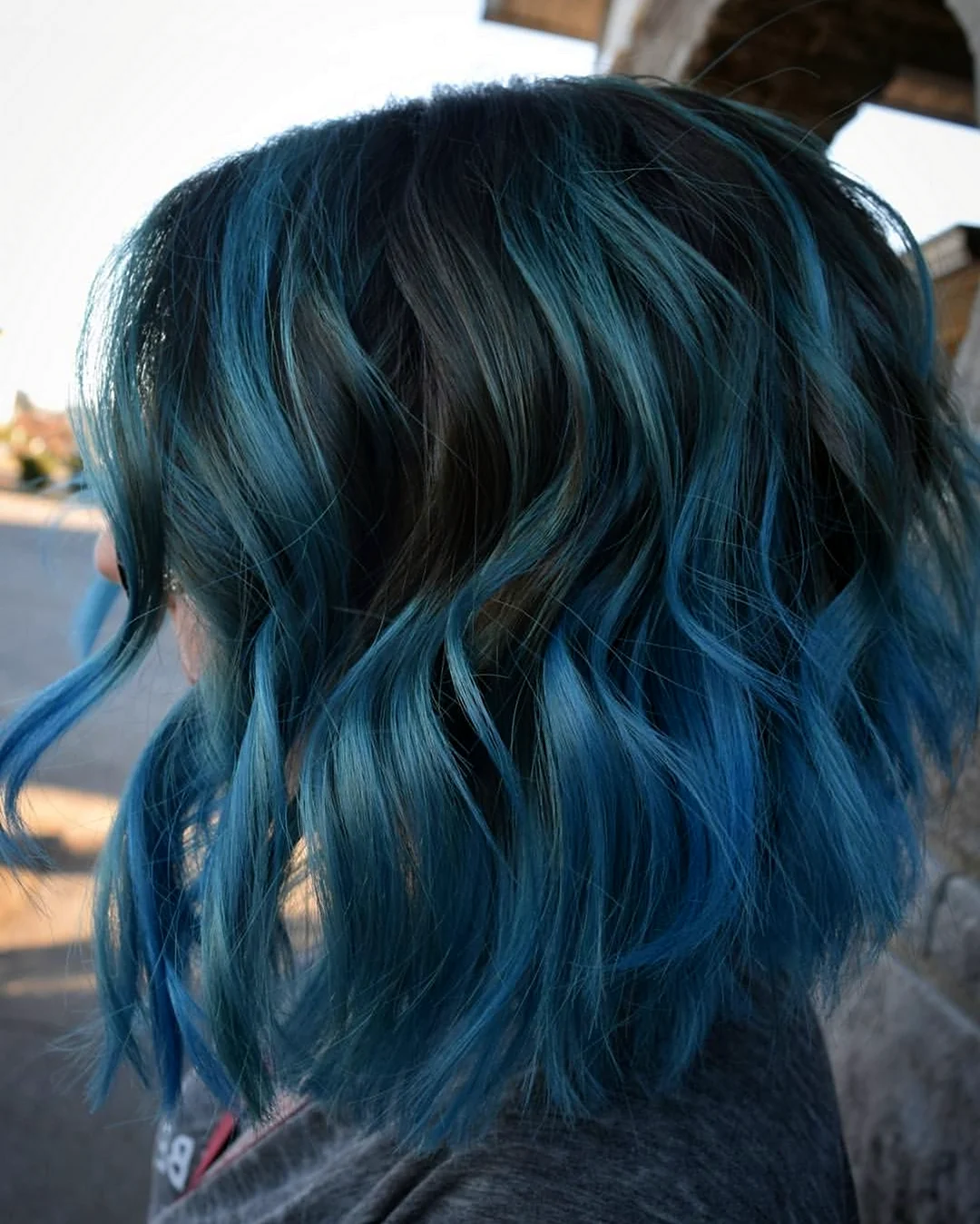 Голубое омбре на короткие волосы