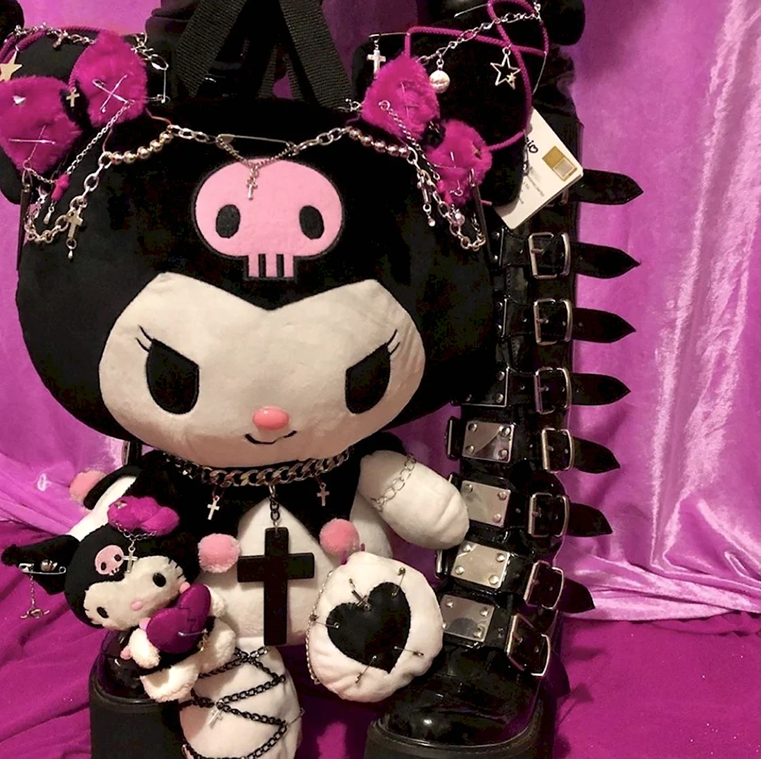 Hello Kitty Kuromi aesthetic одежда