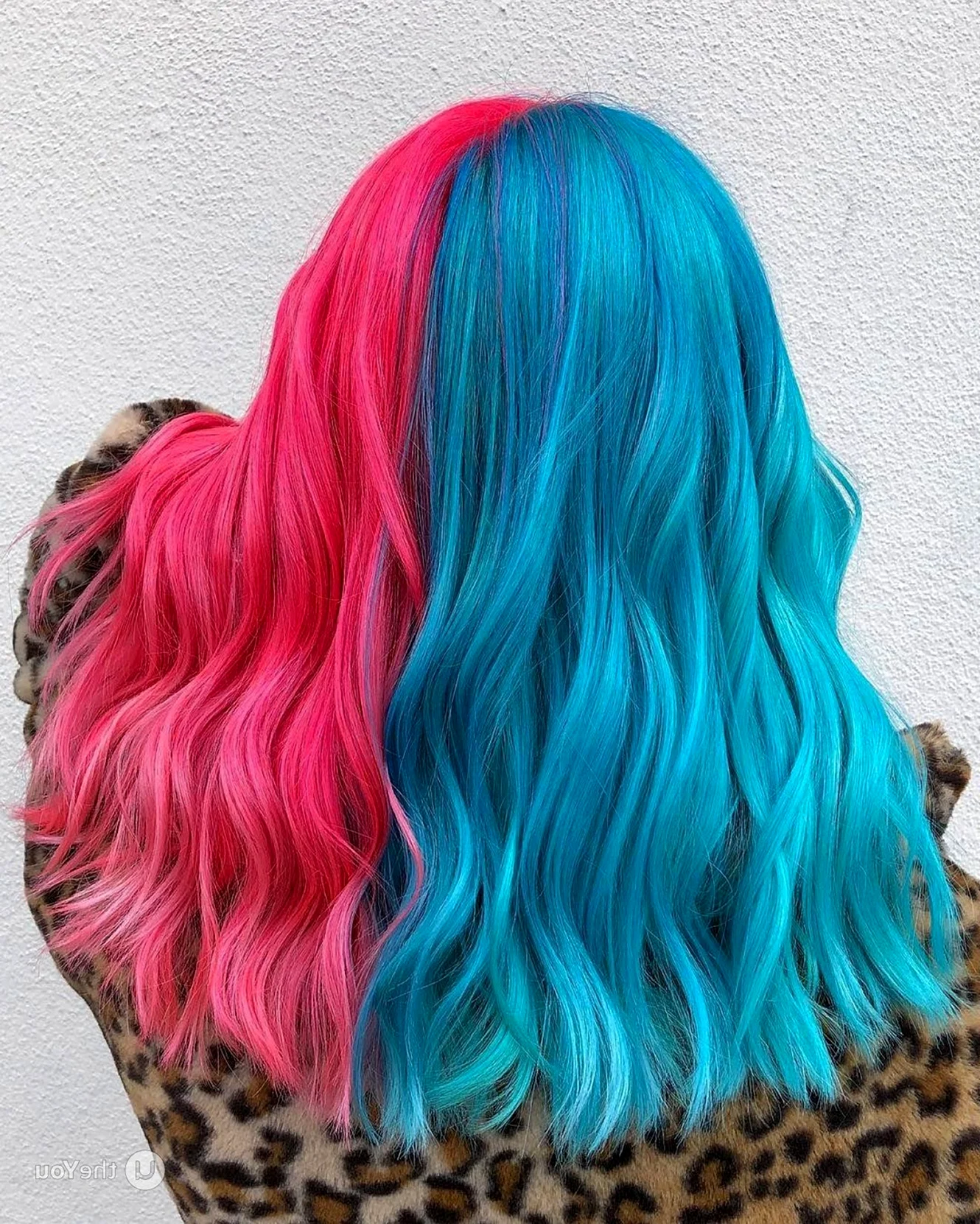 Яркие цветные волосы