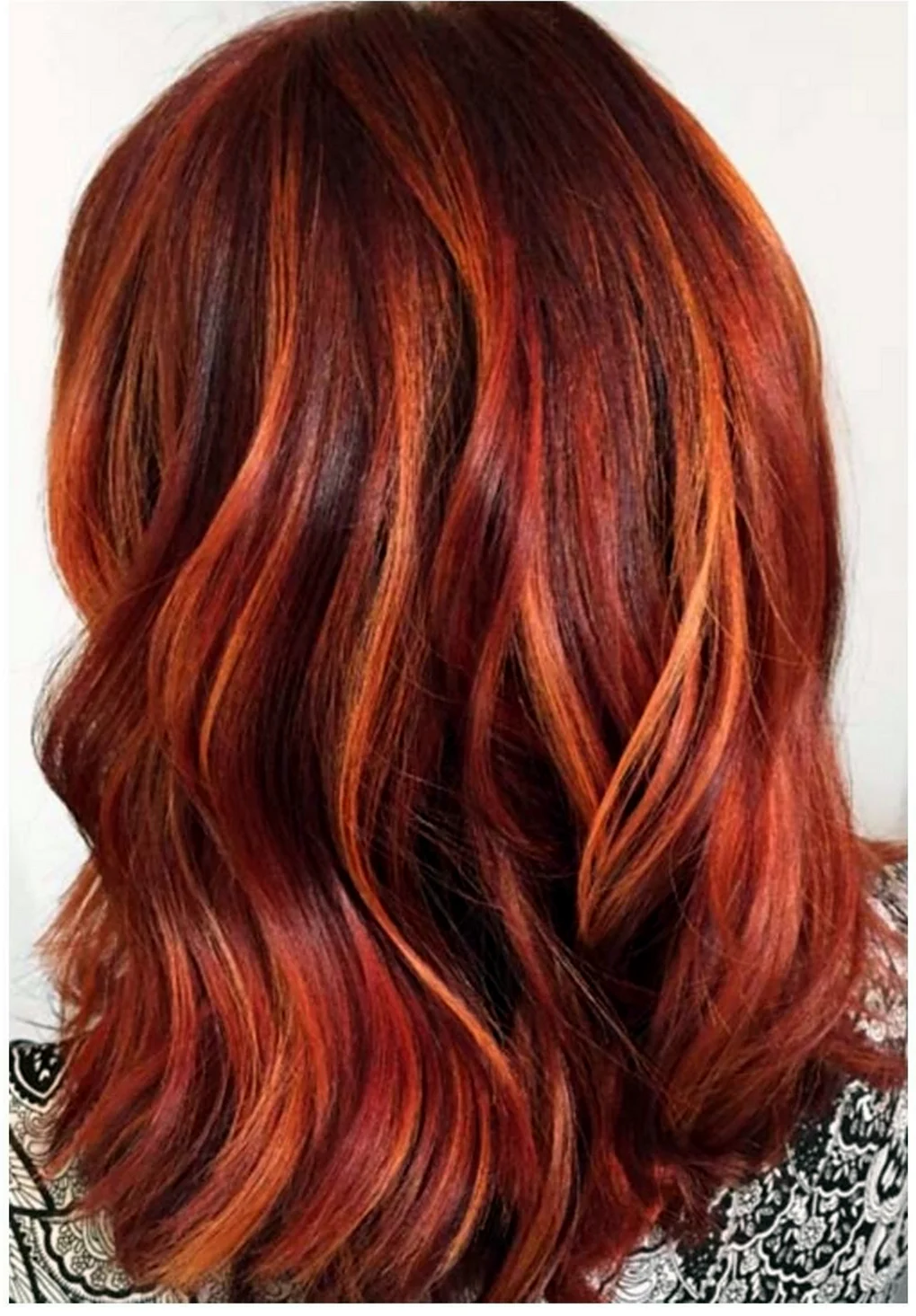 Калированиена рыжие волосы