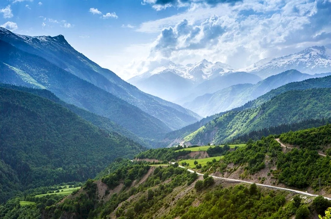 Кавказиони Грузия горы