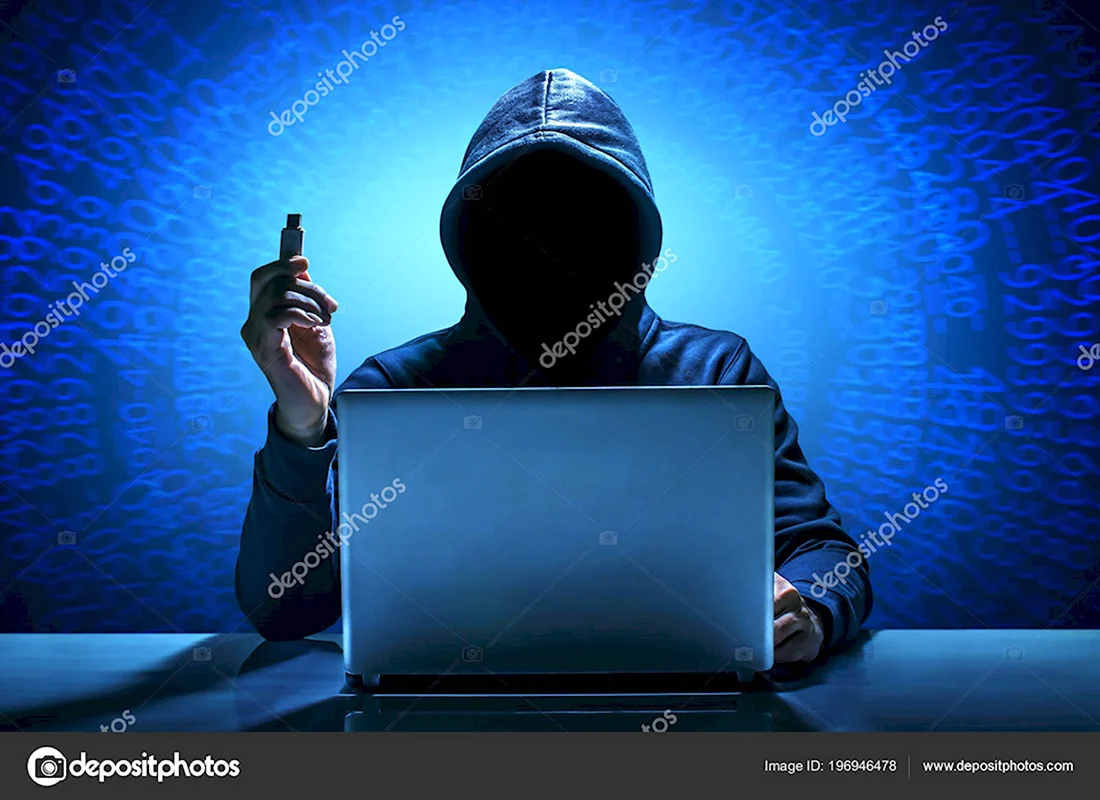 Хакер в капюшоне