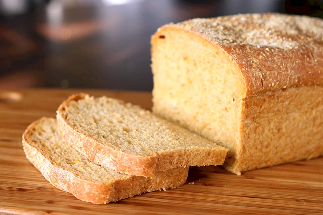 Хлеб Roquefort and Almond Sourdough Bread.