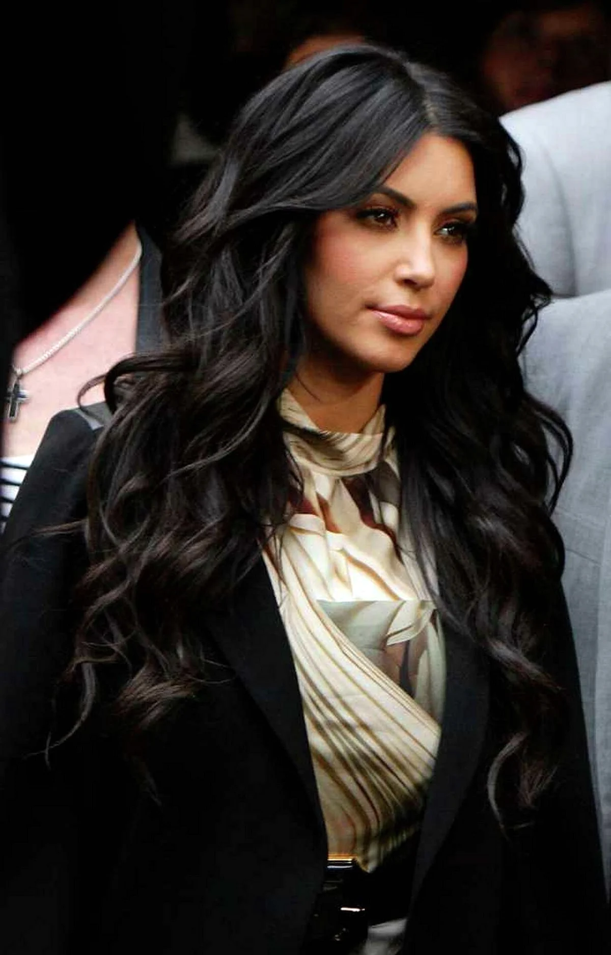 Ким Кардашян с длинными волосами