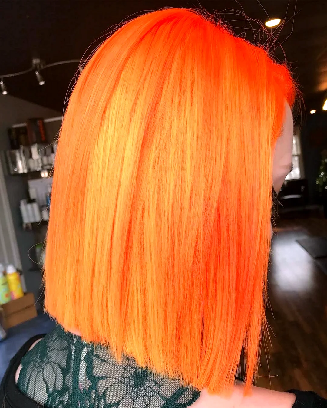 Кислотно оранжевый цвет волос