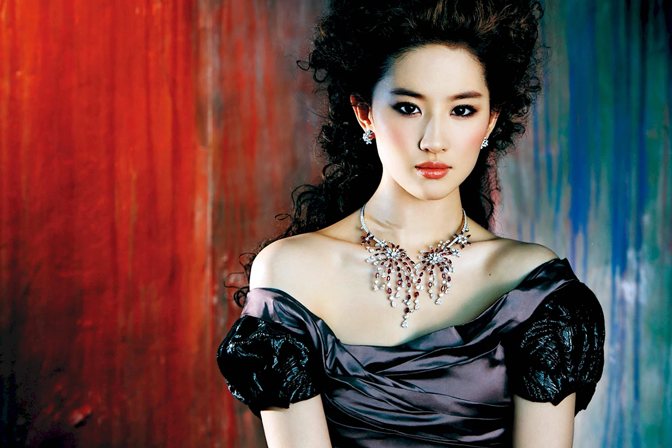 Китайская актриса лю Ифэй