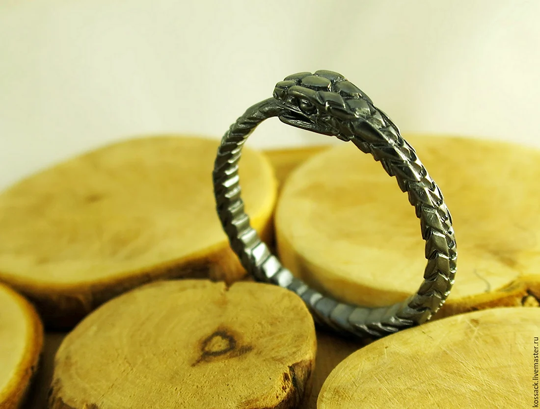 Кольцо змея Уроборос