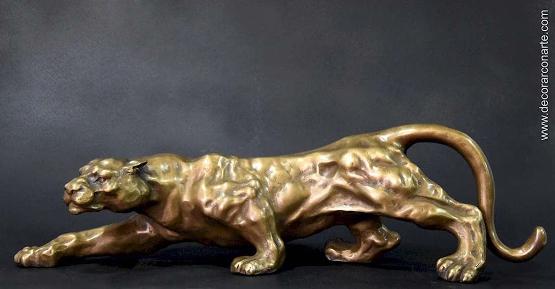 Крадущийся тигр скульптура бронза