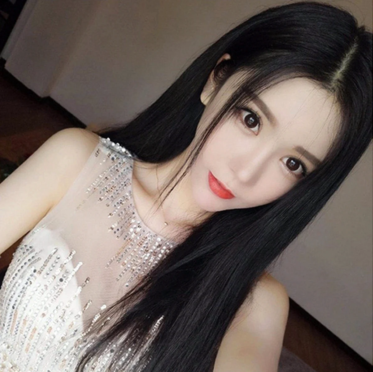 Красивые кореянки с черными волосами