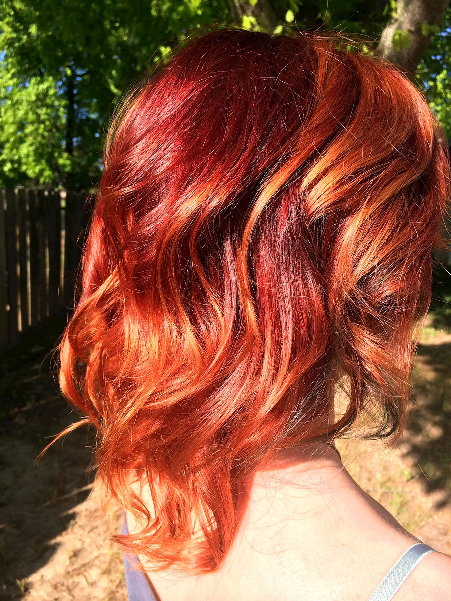 Красно рыжее окрашивание на средние волосы