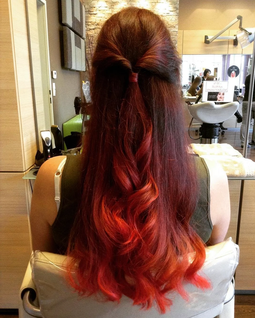 Красные кончики волос