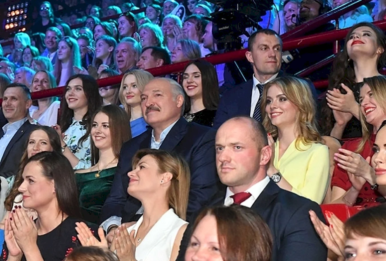 Лукашенко с Мисс Беларусь 2019