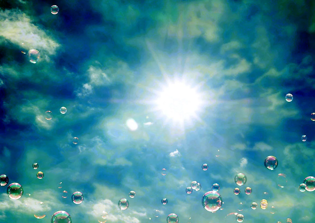 Мыльные пузыри в небе